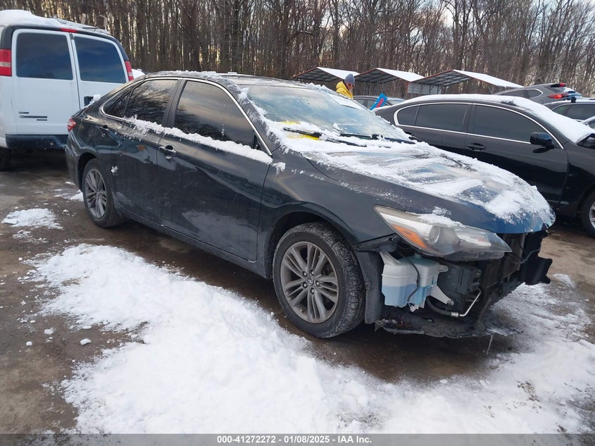 TOYOTA CAMRY SE 2017