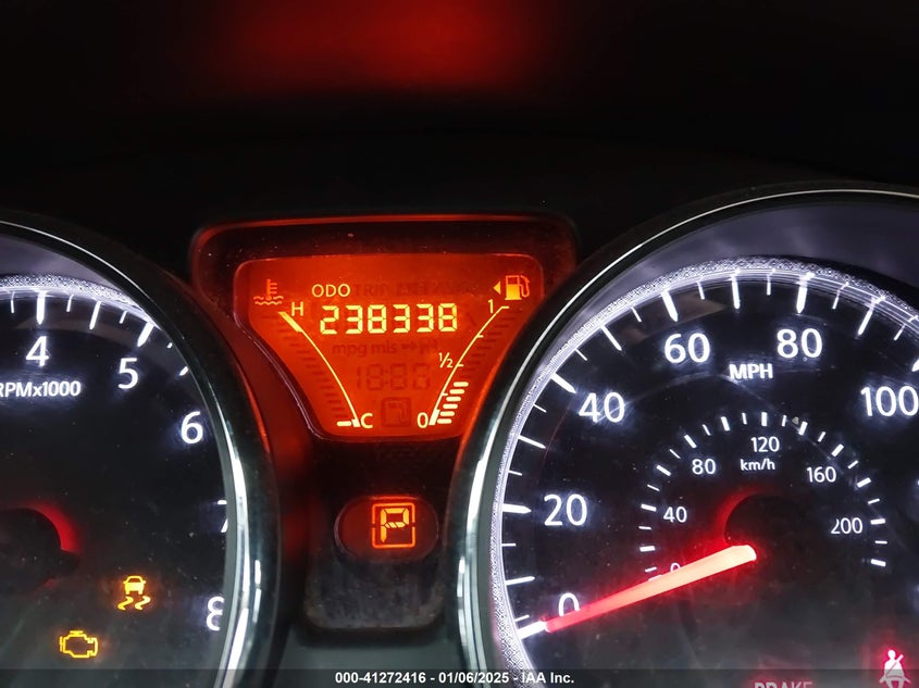 2014 NISSAN VERSA 1.6 SV - 3N1CN7AP6EK464139