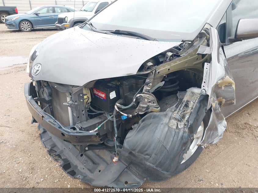 2014 TOYOTA SIENNA LE V6 8 PASSENGER - 5TDKK3DC3ES443532