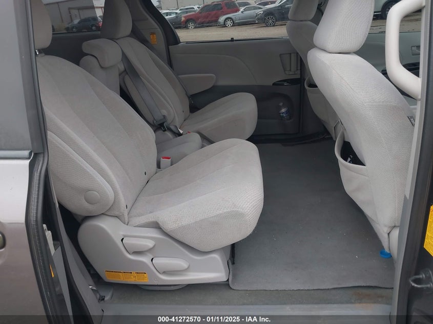 2014 TOYOTA SIENNA LE V6 8 PASSENGER - 5TDKK3DC3ES443532