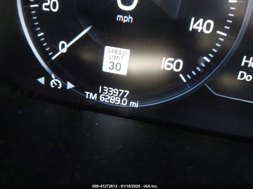 2016 Volvo Xc90 T6 Momentum VIN: YV4A22PK9G1071782 Lot: 41272613