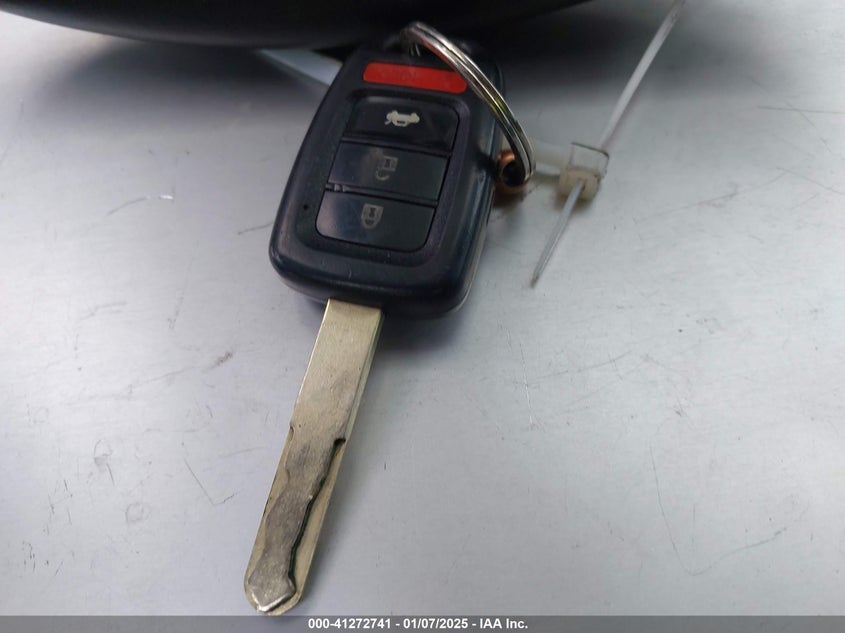 2015 HONDA ACCORD VIN: 1HGCR2F58FA001323