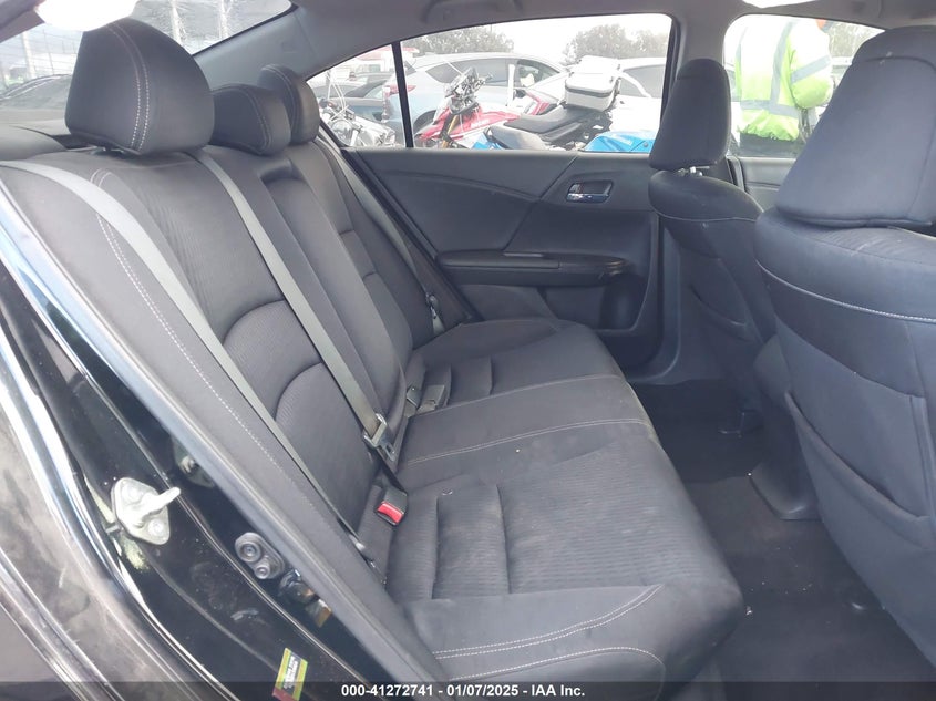 2015 HONDA ACCORD VIN: 1HGCR2F58FA001323