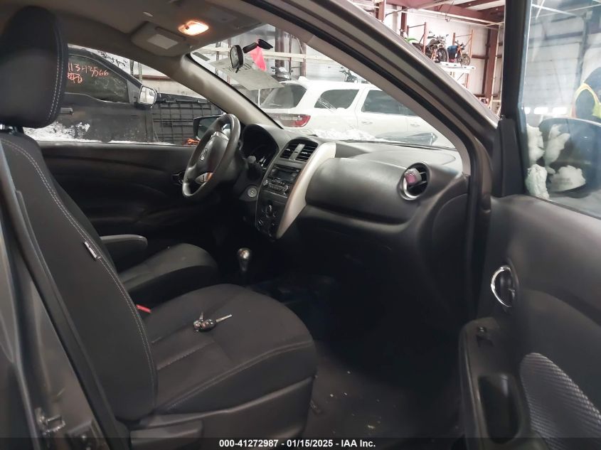 VIN 3N1CN7AP9JL808065 2018 Nissan Versa, 1.6 SV no.5