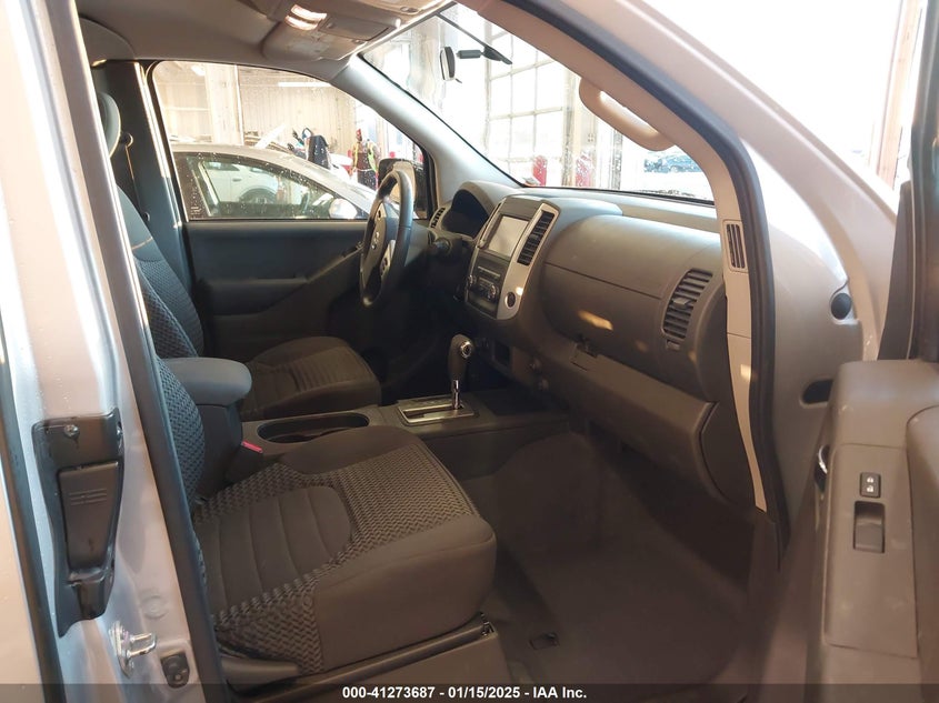 2019 NISSAN FRONTIER SV - 1N6DD0CW3KN796946