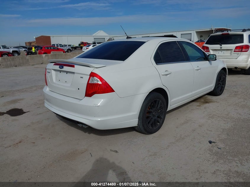 2011 FORD FUSION VIN: 3FAHP0HA8BR220636