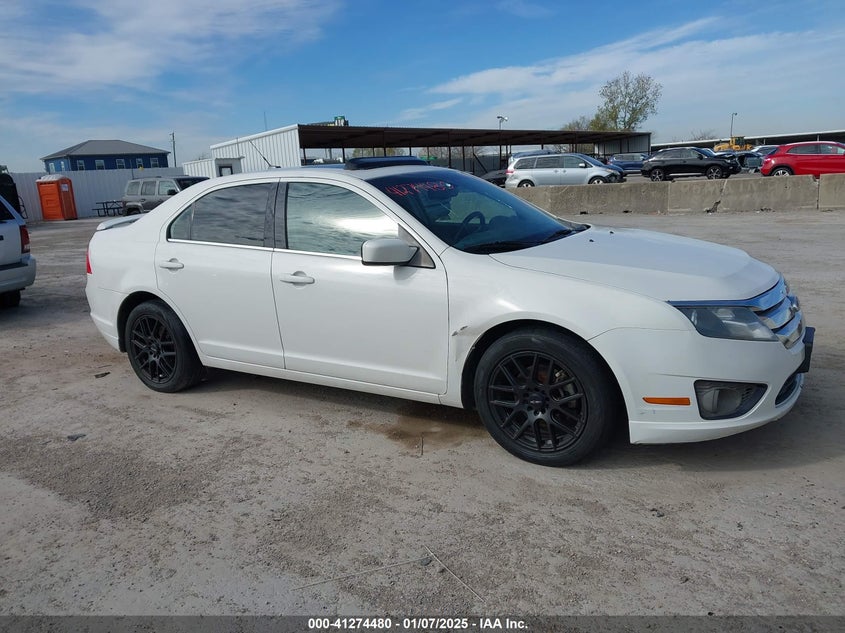 2011 FORD FUSION VIN: 3FAHP0HA8BR220636