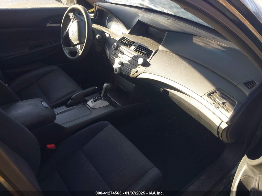 2011 HONDA ACCORD VIN: 1HGCP2F45BA044721