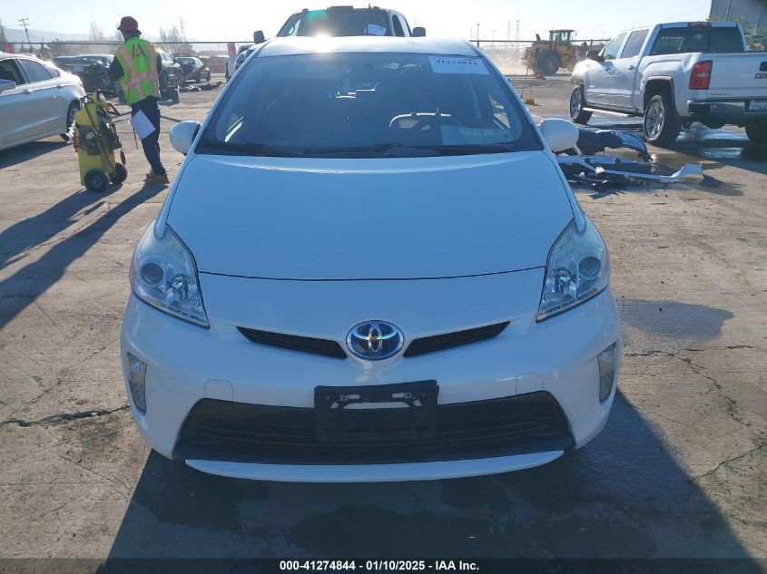 VIN JTDKN3DU8F1986308 2015 Toyota Prius, Two no.13