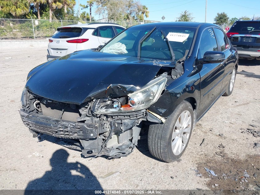 2013 HONDA ACCORD VIN: 1HGCR2F84DA010785