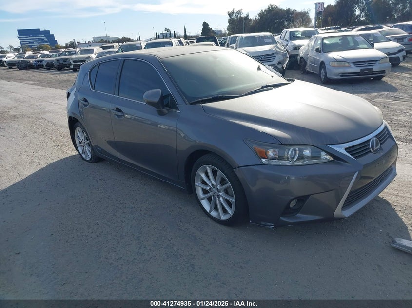 Vin: jthkd5bh2d2138628, lot: 41765286, lexus ct 200h 2013 img_1
