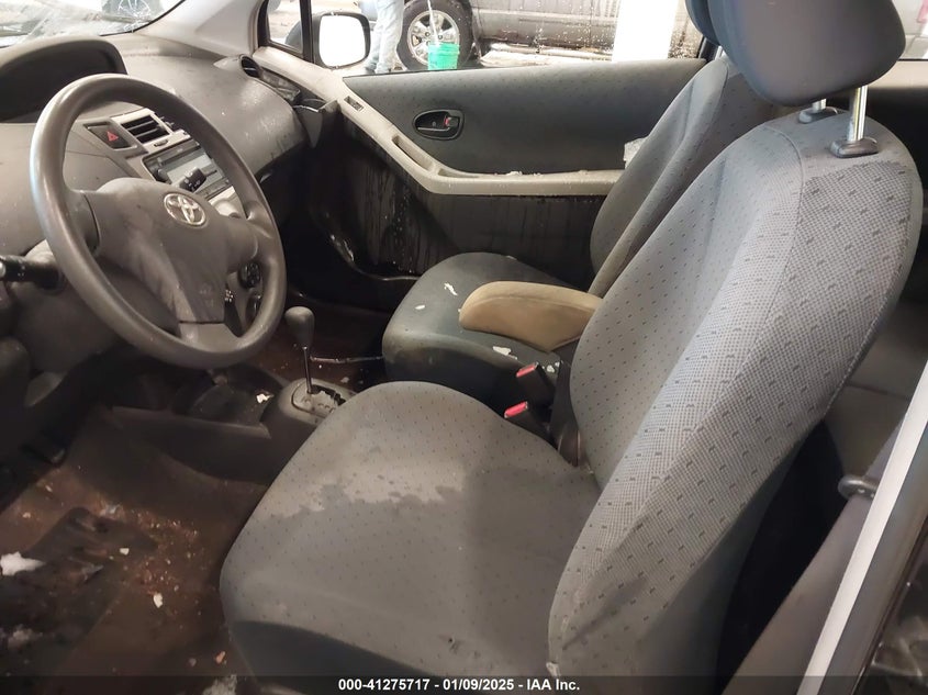 2011 TOYOTA YARIS VIN: JTDJT4K3XB5327229