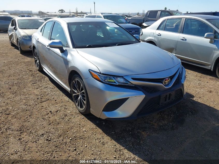 VIN 4T1B11HKXJU075635 2018 Toyota Camry, SE no.1