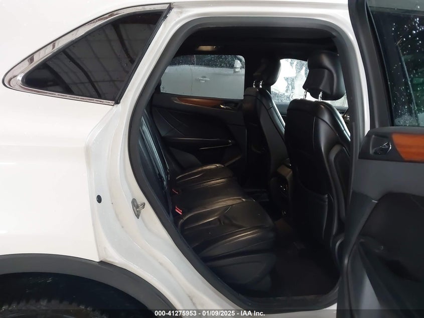 2017 LINCOLN MKC SELECT - 5LMCJ2C96HUL09520