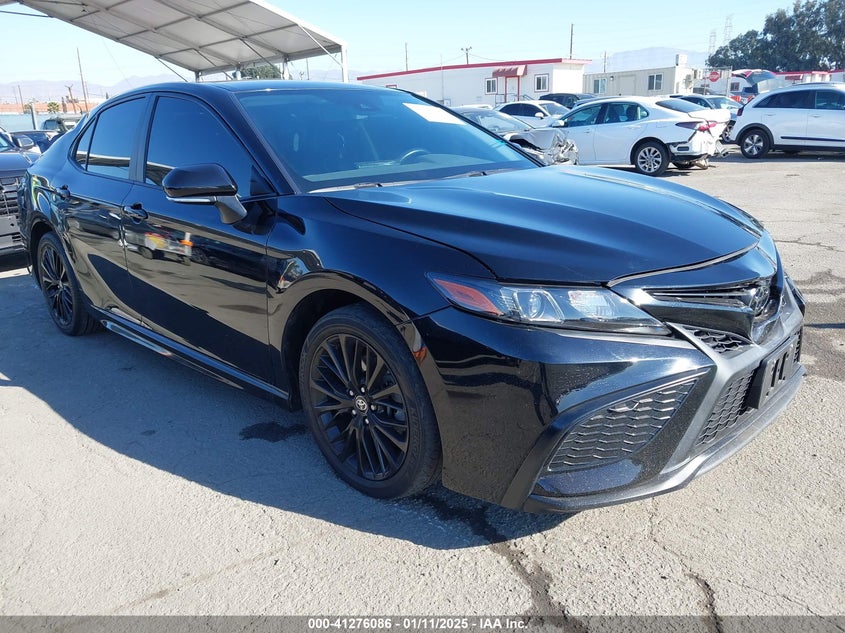 TOYOTA CAMRY SE NIGHTSHADE EDITION 2022