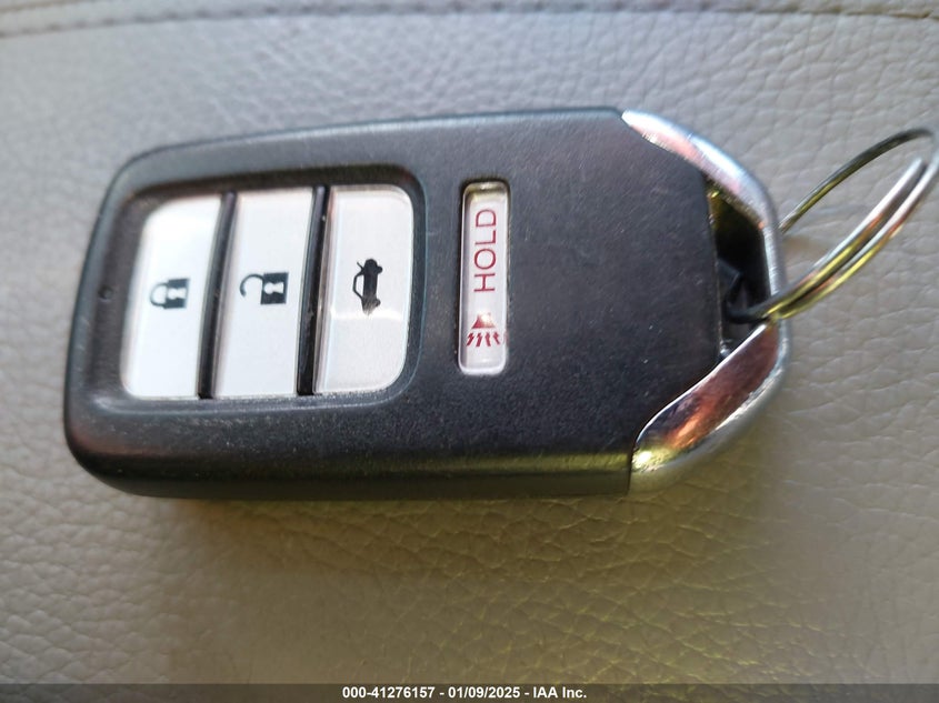 2015 HONDA ACCORD VIN: 1HGCR2F83FA043022
