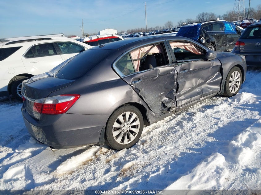 2015 HONDA ACCORD VIN: 1HGCR2F83FA043022