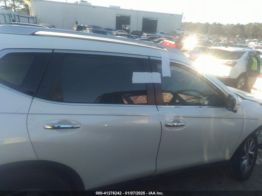 2015 NISSAN ROGUE SL - 5N1AT2MT9FC772995