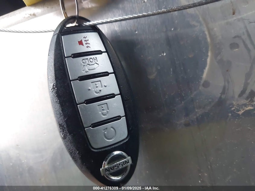 2017 NISSAN ROGUE SL - 5N1AT2MTXHC773351