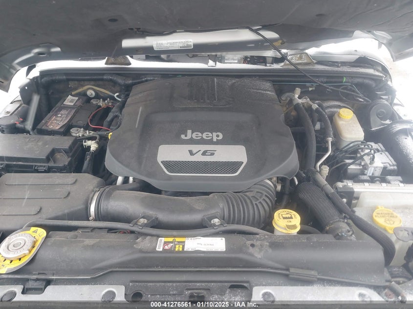 2016 JEEP WRANGLER UNLIMITED SAHARA - 1C4BJWEG0GL158586