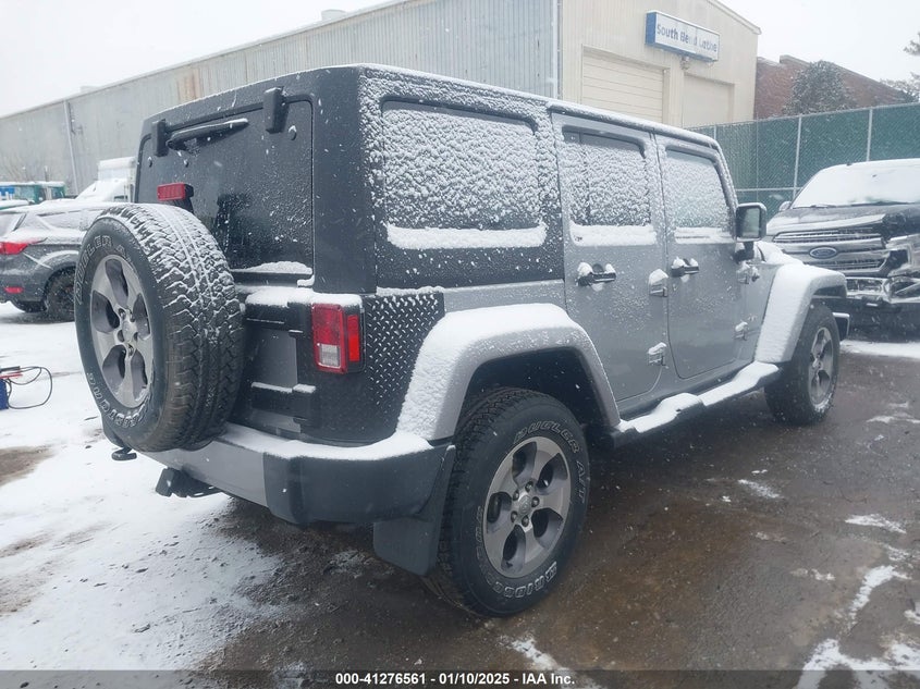 2016 JEEP WRANGLER UNLIMITED SAHARA - 1C4BJWEG0GL158586