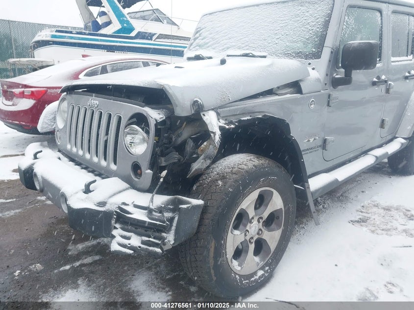 2016 JEEP WRANGLER UNLIMITED SAHARA - 1C4BJWEG0GL158586