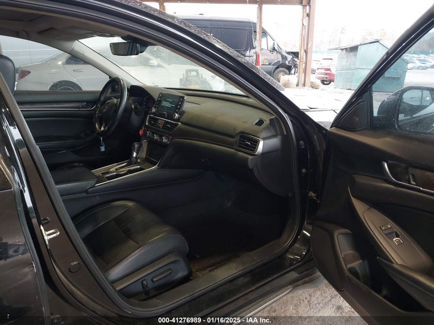 2018 HONDA ACCORD VIN: 1HGCV1F56JA055475