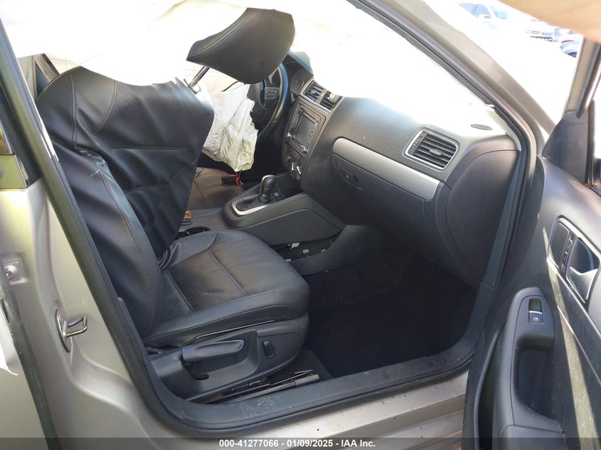 2014 VOLKSWAGEN JETTA VIN: 3VWD07AJXEM293487
