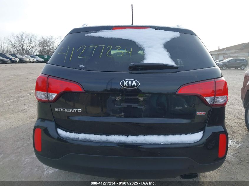 VIN 5XYKT3A61FG646736 2015 KIA SORENTO no.16