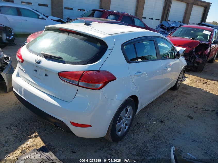 2017 KIA FORTE VIN: KNAFK5A88H5703198