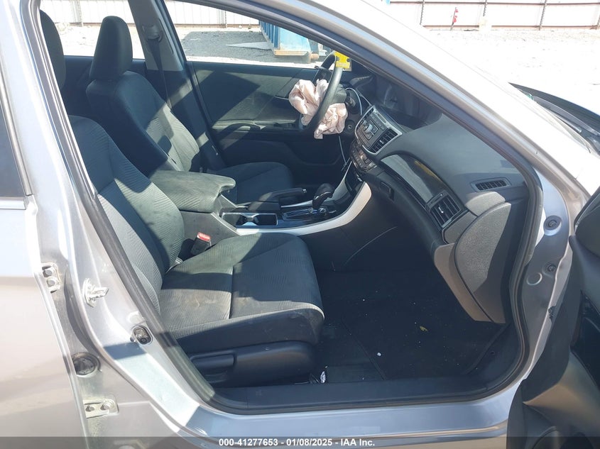 2016 HONDA ACCORD VIN: 1HGCR2F38GA168233