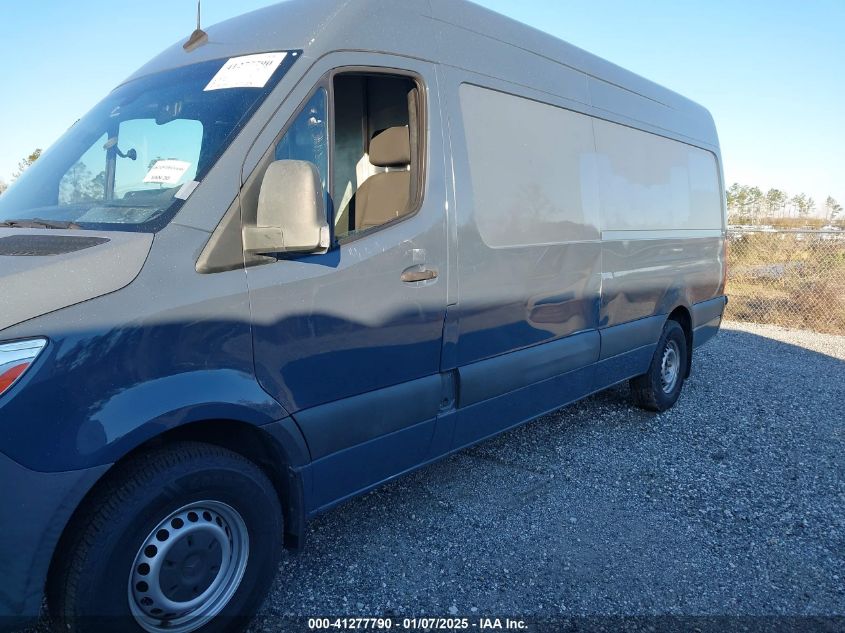 VIN WD4PF1CD7KP152553 2019 Mercedes-Benz Sprinter 2... no.6