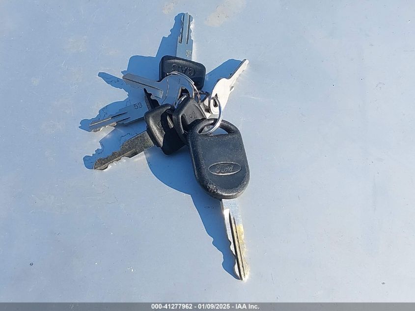 2002 Ford Explorer Xlt VIN: 1FMZU63W32ZB84455 Lot: 41277962