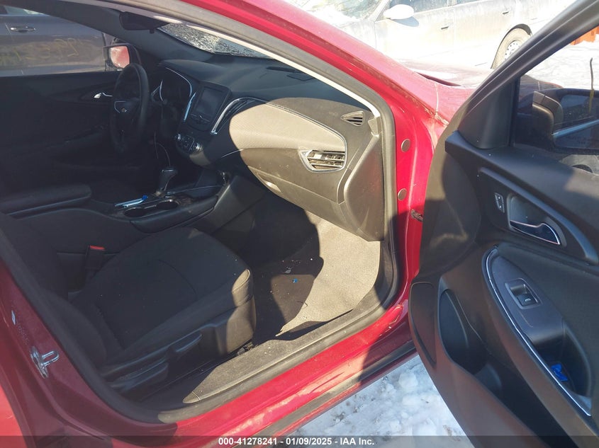 2018 CHEVROLET MALIBU VIN: 1G1ZD5ST9JF235911