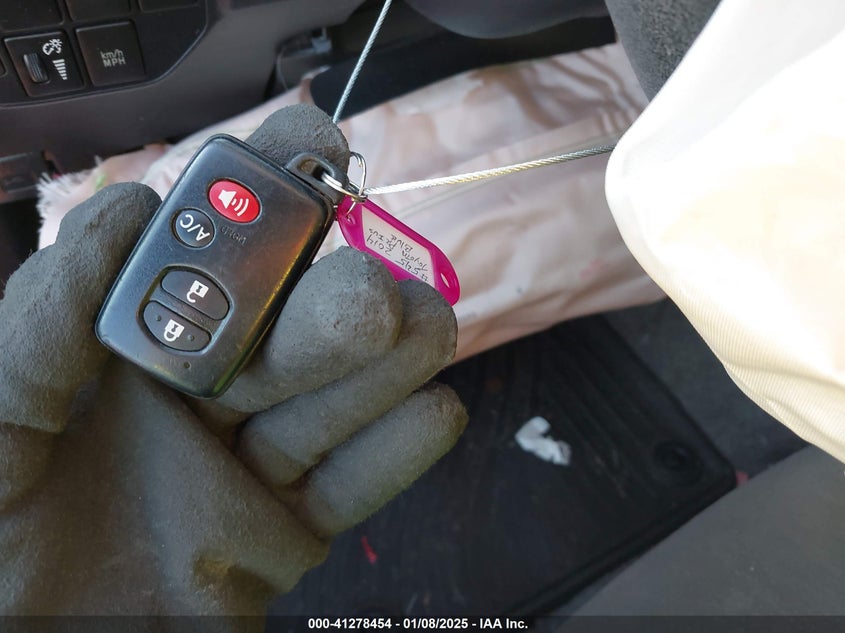 2014 TOYOTA PRIUS PLUG-IN VIN: JTDKN3DP0E3054939