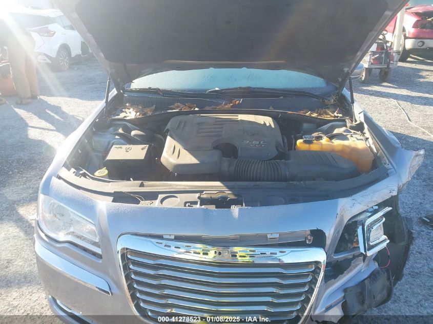 VIN 2C3CCAAGXDH627459 2013 Chrysler 300, Motown no.10