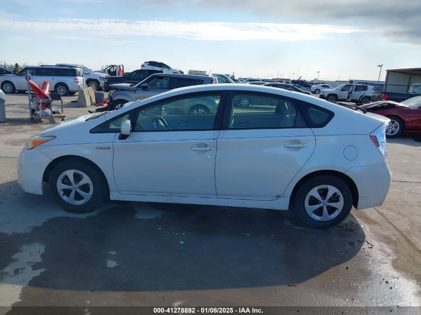 VIN JTDKN3DU2E1833647 2014 Toyota Prius no.14