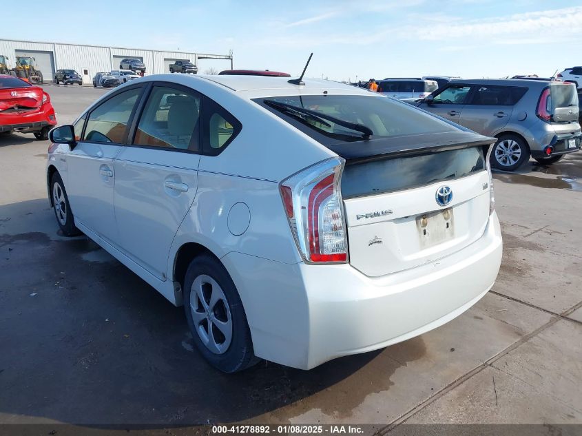 VIN JTDKN3DU2E1833647 2014 Toyota Prius no.3