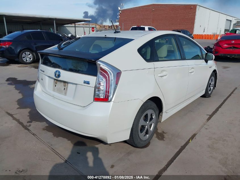 VIN JTDKN3DU2E1833647 2014 Toyota Prius no.4