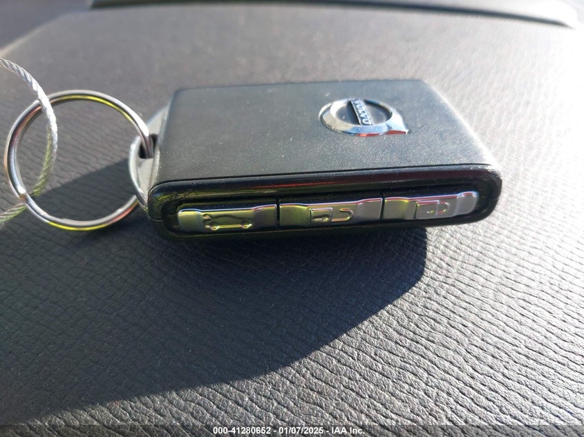 2020 VOLVO XC90 T5 MOMENTUM 7 PASSENGER - YV4102CK0L1608514