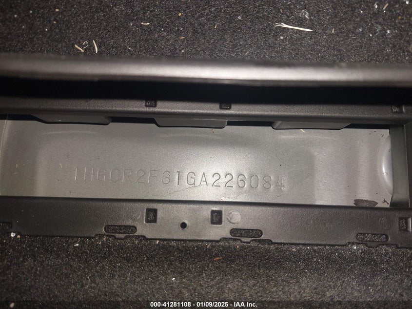 2016 HONDA ACCORD VIN: 1HGCR2F31GA226084