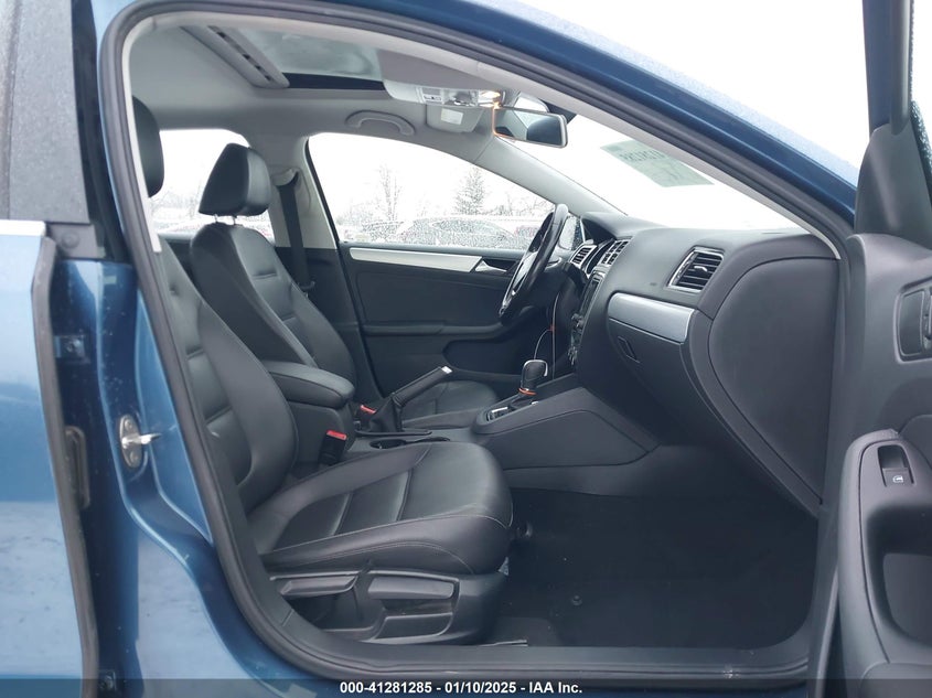 2018 VOLKSWAGEN JETTA VIN: 3VWL17AJ6JM209328
