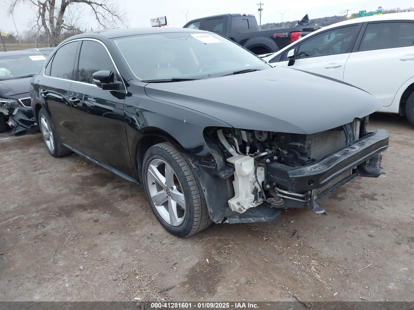 2013 VOLKSWAGEN PASSAT VIN: 1VWBP7A32DC074835