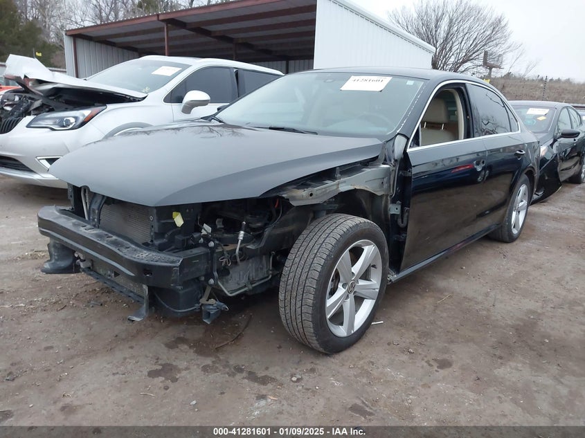 2013 VOLKSWAGEN PASSAT VIN: 1VWBP7A32DC074835