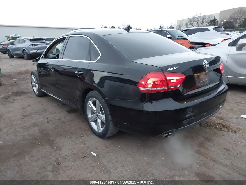 2013 VOLKSWAGEN PASSAT VIN: 1VWBP7A32DC074835