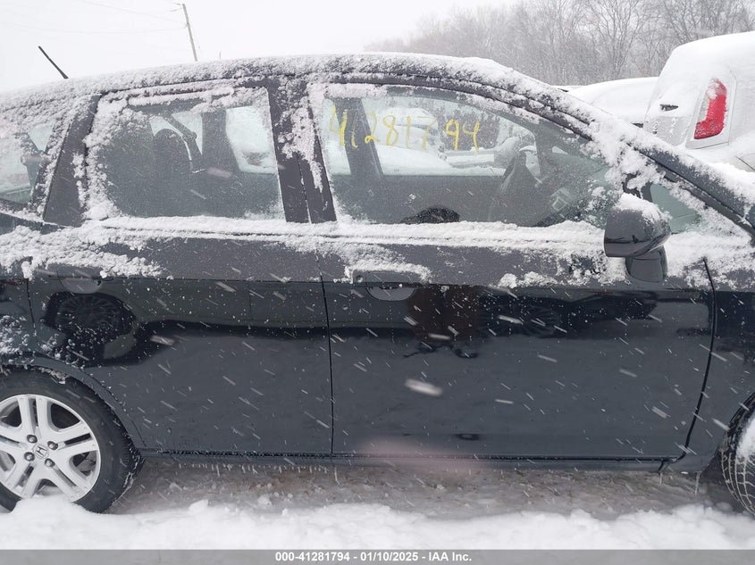 2007 HONDA FIT VIN: JHMGD38487S068149