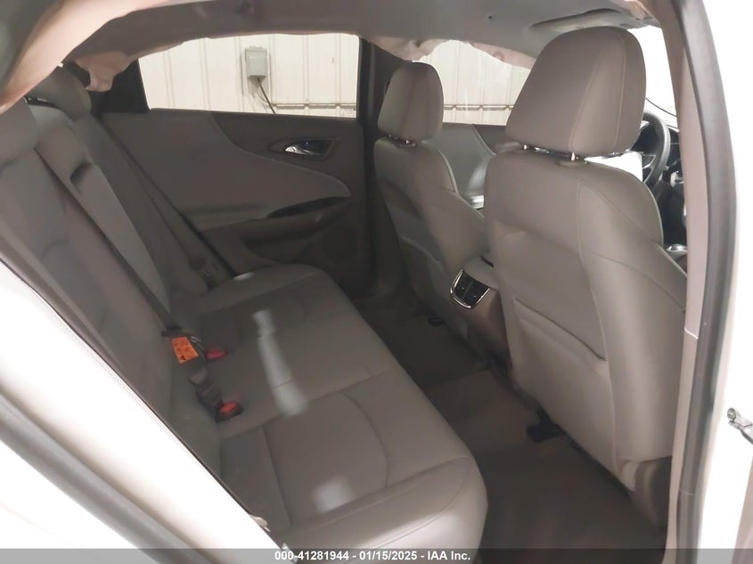 2018 CHEVROLET MALIBU VIN: 1G1ZD5ST5JF162133