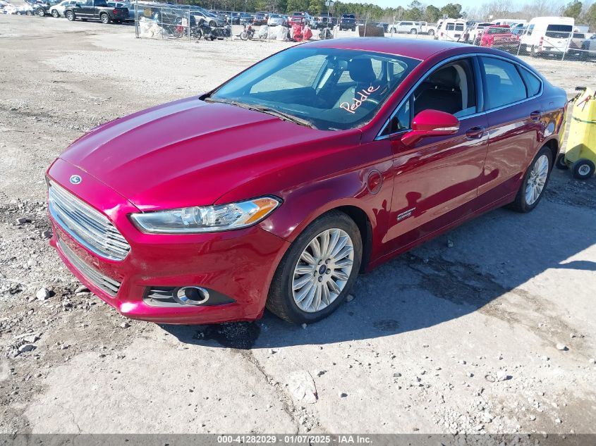 VIN 3FA6P0PU3GR210686 2016 FORD FUSION ENERGI no.2