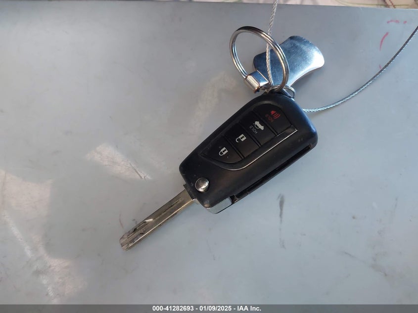 2021 TOYOTA CAMRY SE - 4T1G11AK6MU446570