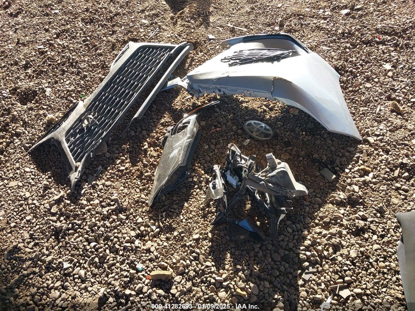 2021 TOYOTA CAMRY SE - 4T1G11AK6MU446570